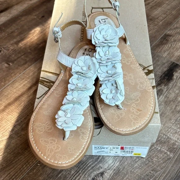 b.o.c. Born Concept White Ramey Floral Women's Sandals Size 9 - Picture 9 of 10